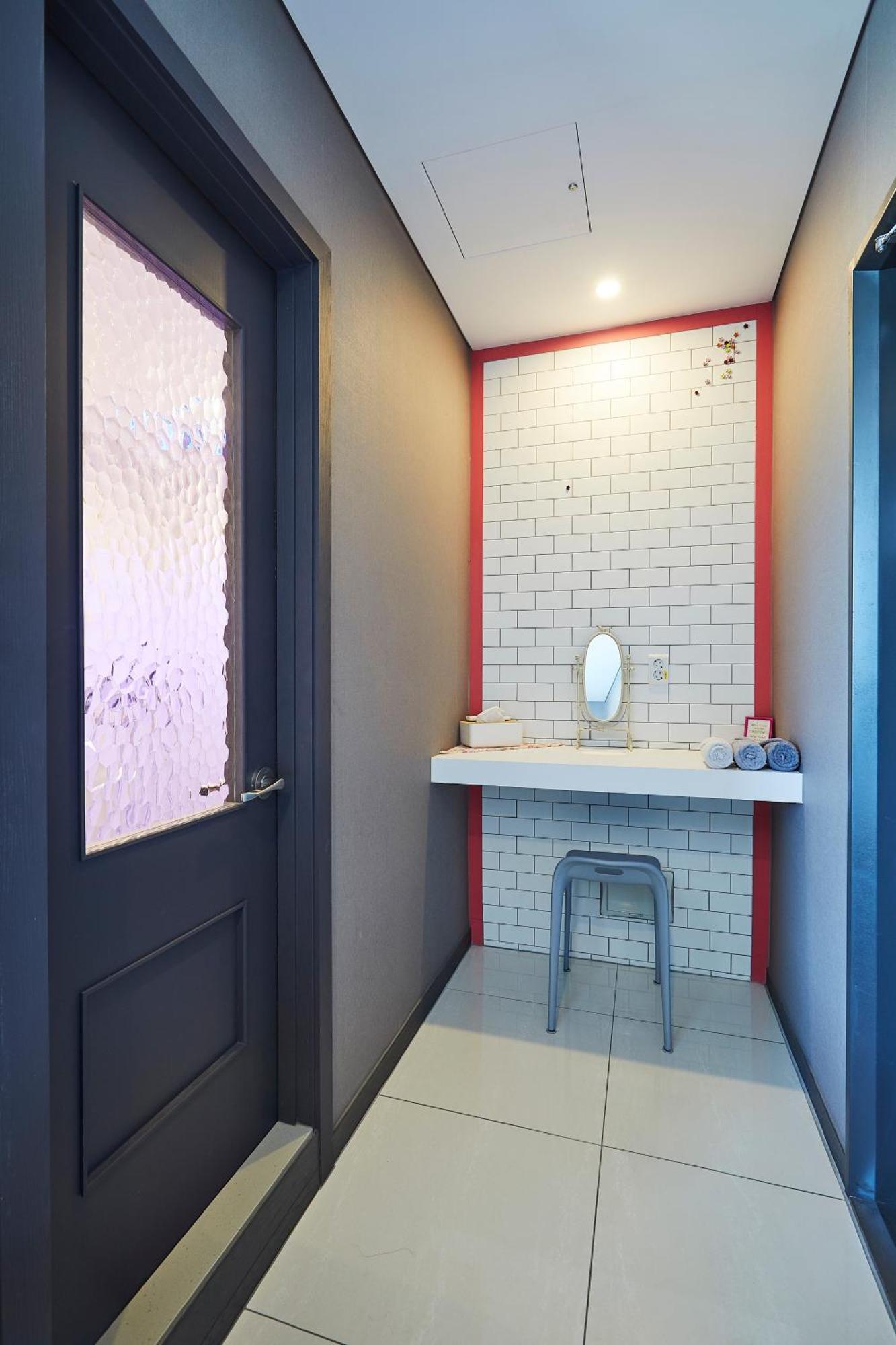 Red-Lighthouse Guest House Сокчхо Номер фото