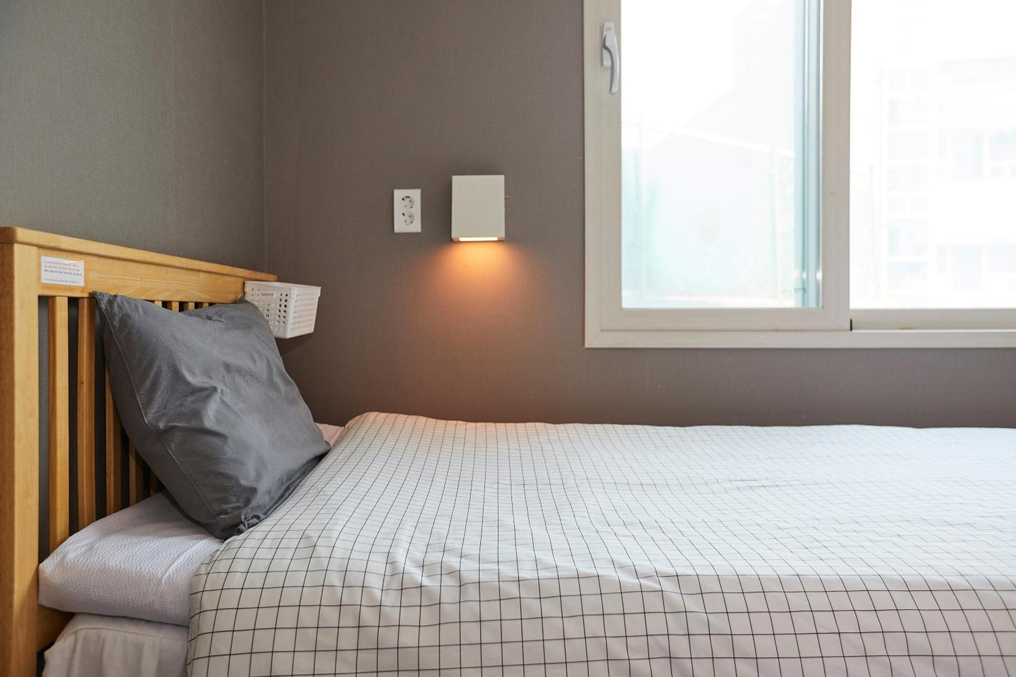 Red-Lighthouse Guest House Сокчхо Номер фото