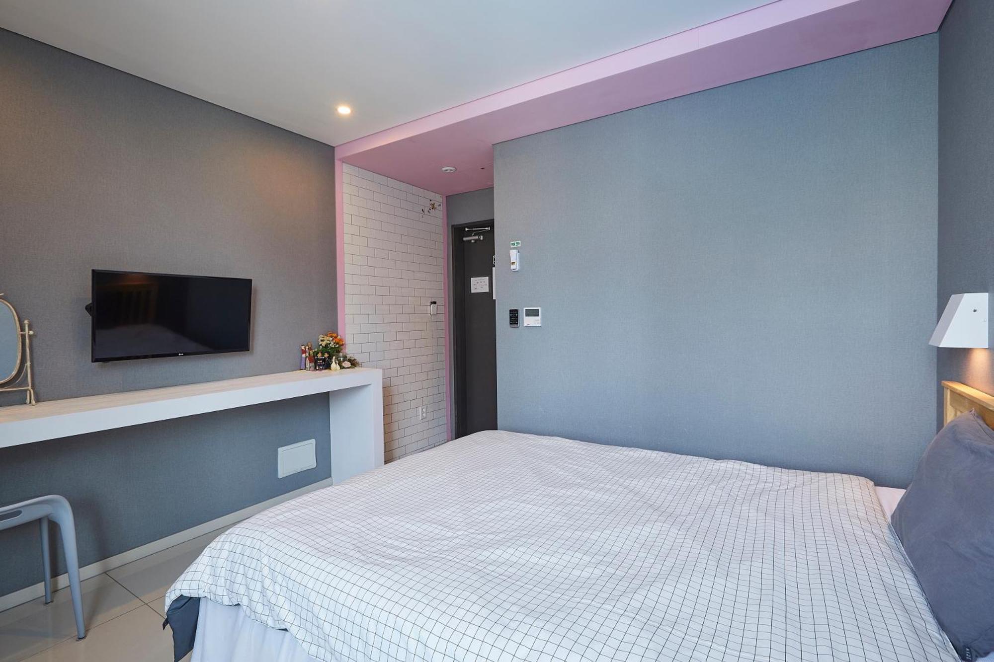 Red-Lighthouse Guest House Сокчхо Номер фото