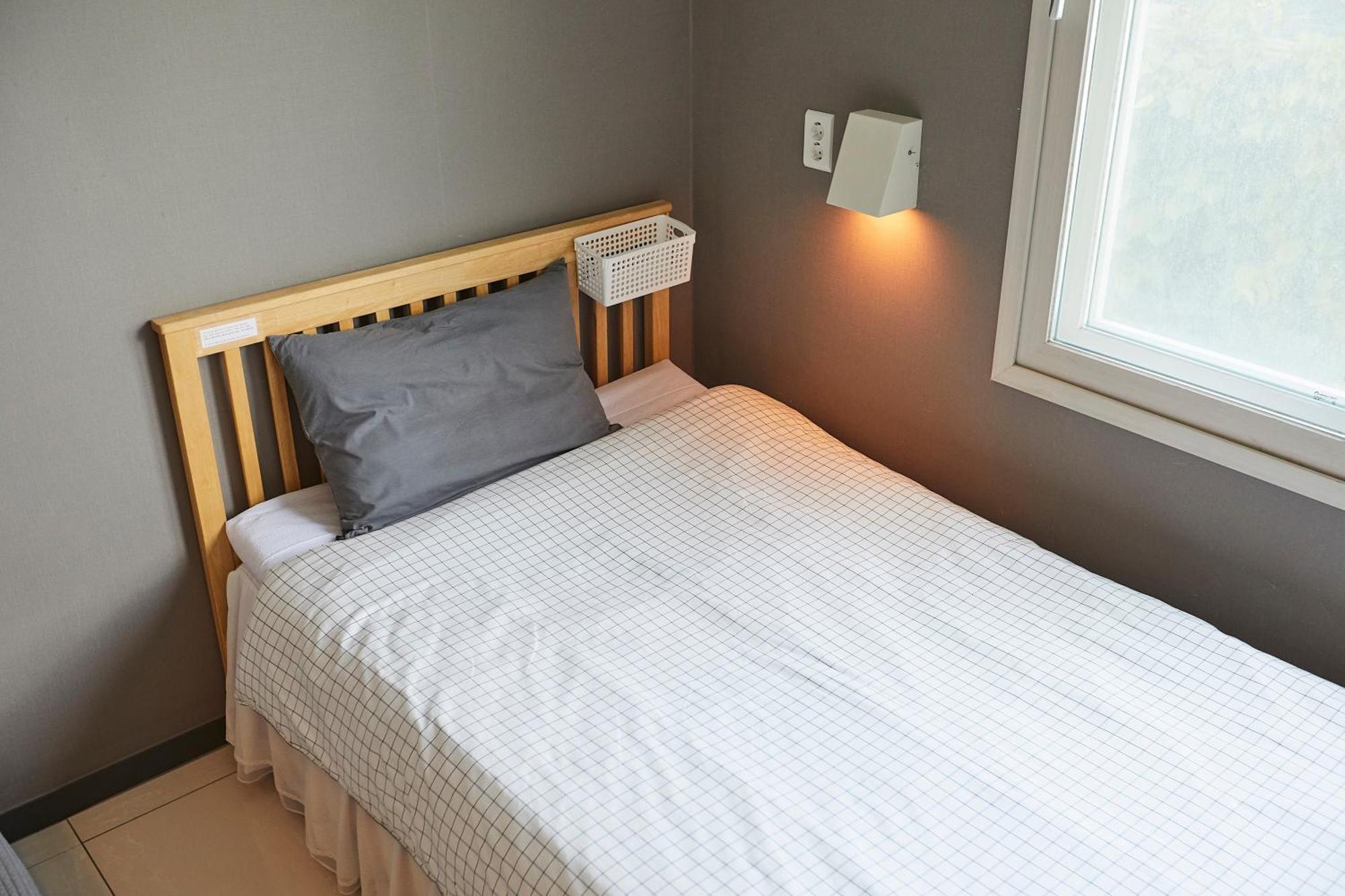 Red-Lighthouse Guest House Сокчхо Номер фото